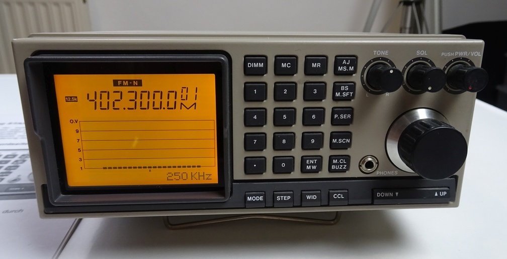 Standard AX700 Funkscanner