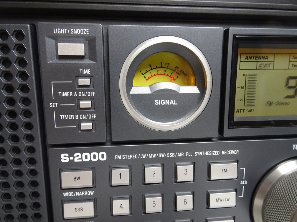 Tecsun S-2000 Weltempfänger Signalstärke