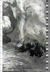 Schwarz-weiss Bild NOAA 18 Wettersatellit