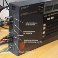 Sony ICF-2001D Anschlüsse linke Seite