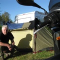 Selbstportrait Zelt Camping Motorroller Tour Frankreich