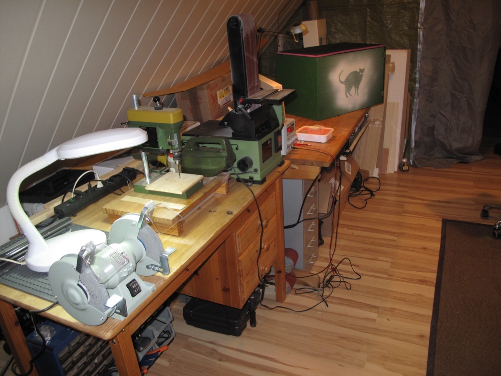 Kleine Modellbau Werkstatt Tischbohrmaschine Bandschleifer