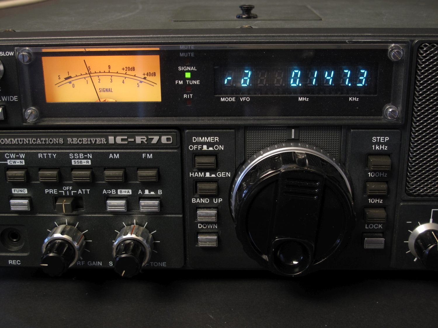 Icom IC-R70