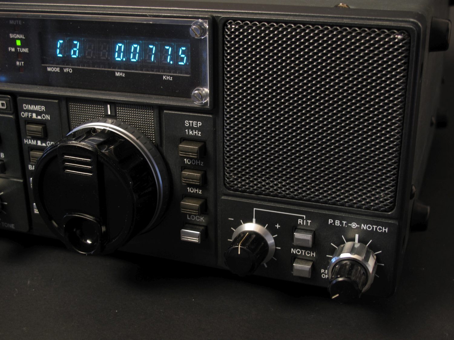 Icom IC-R70
