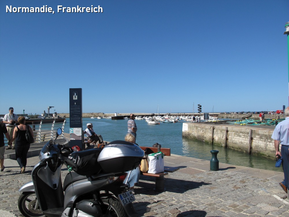 Hafen Frankreich Normandie Motorroller Tour