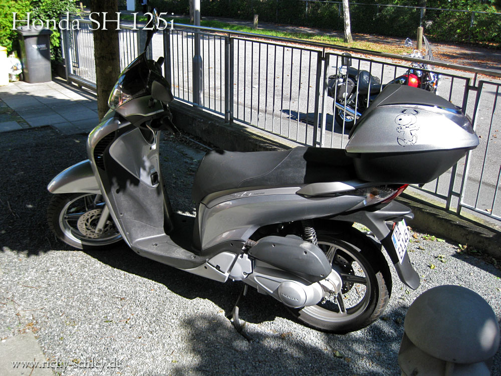 Honda Sh125i Motorroller silber Topcase